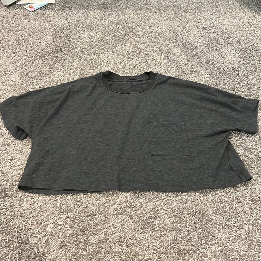 Lululemon Cropped T Shirt